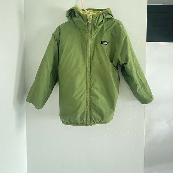 Patagonia Kids Green Quilted Jacket - Picture 3 of 11